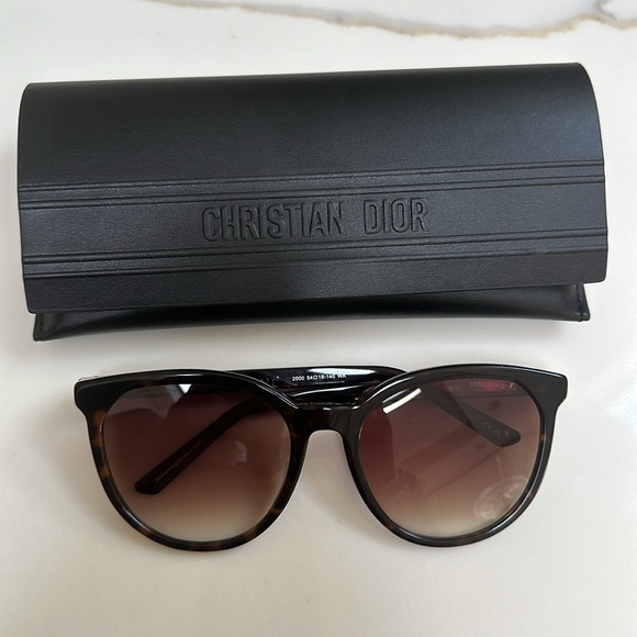 Dior Accessories - Christian Dior CD Tortoise 30 Montaigne Sunglasses